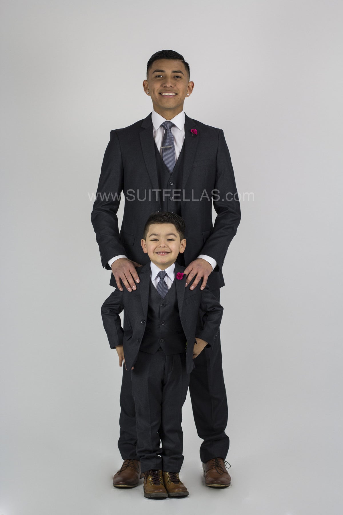 2 Button Notch Lapel Charcoal Slim Fit Suit FF2SV-4030