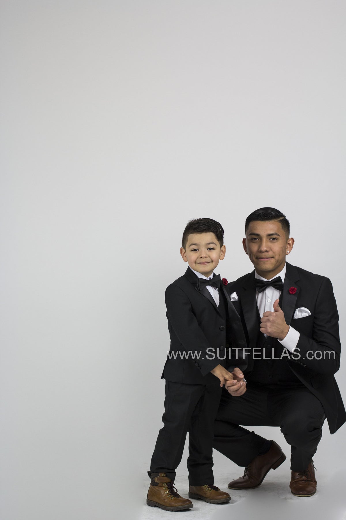 2 Button 3 Piece Slim Fit Notch Lapel Tuxedo TXS2NV-4030