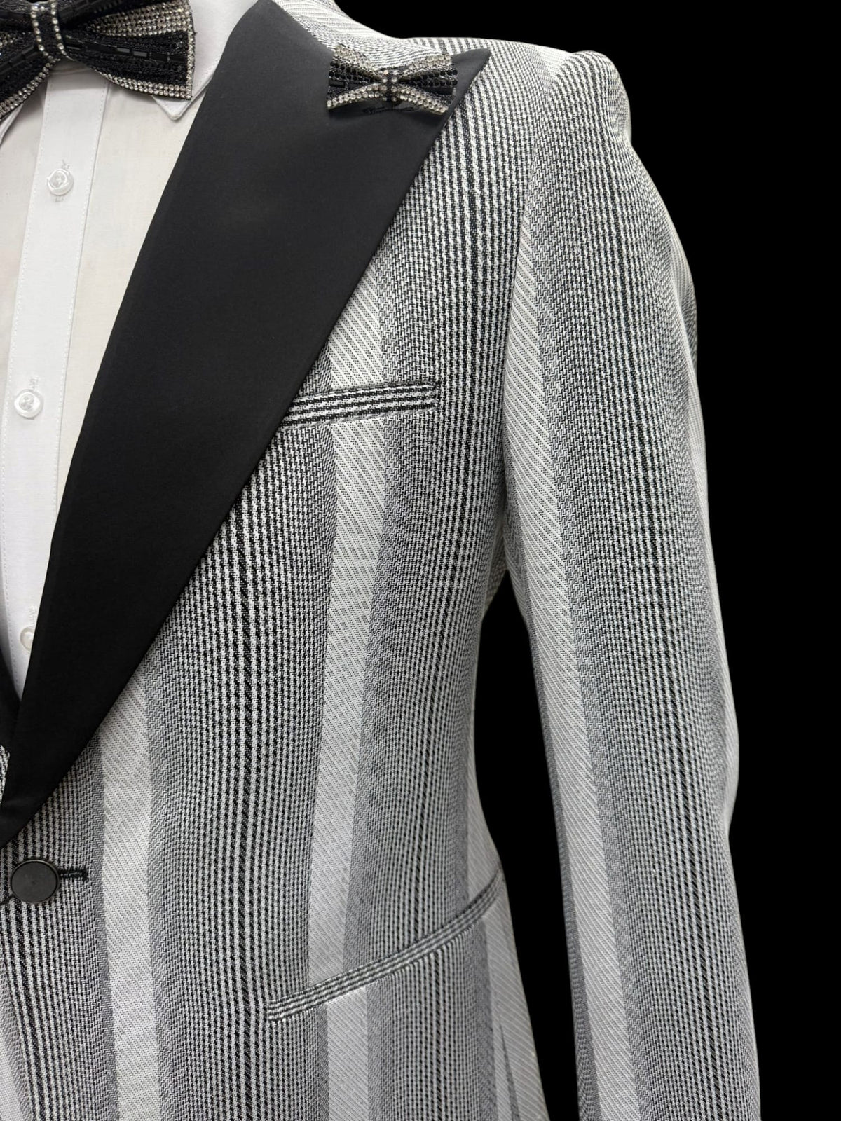 GT1PA-S528 BLACK/WHITE