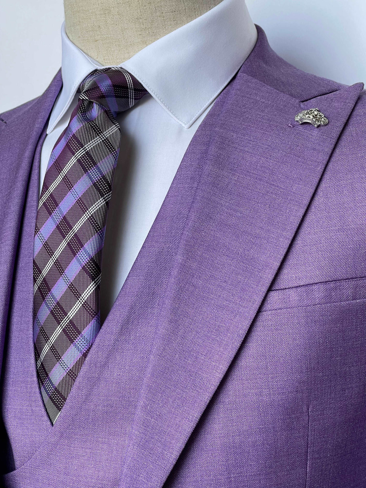 Giovanni Testi 1 Burron Peak Lapel 3 piece Lavender Slim Fit Suit GT1PA+V-1501 LAVENDER