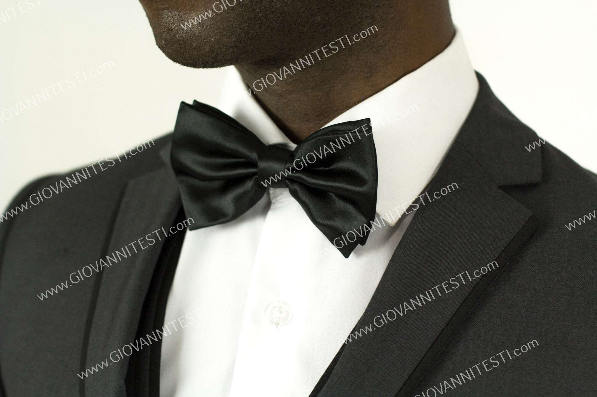 FABIO FABRINNI, Slim Fit 3 piece Mock Tuxedo with Piping on